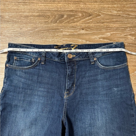 7 for All Mankind Weekend Denim Short Size 16 99% Cotton - Picture 7 of 9